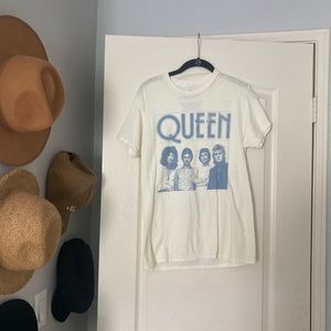 urban outfitters band tee